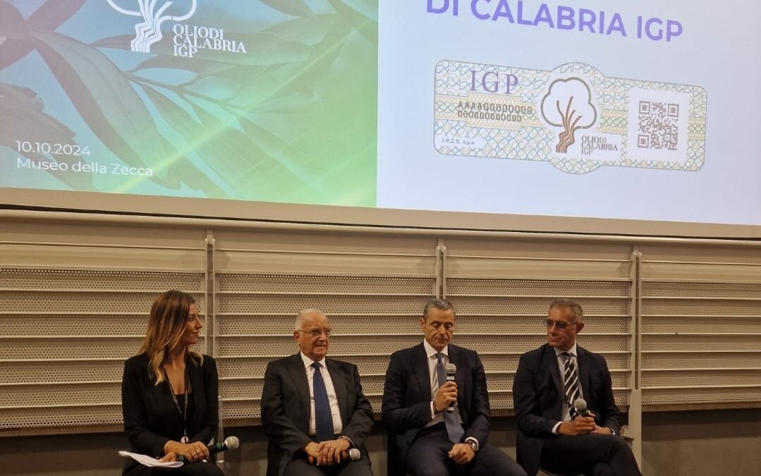 Olio di Calabria presents the official mark and qr code for counterfeits at the Polygraph and Zecca dello Stato in Rome